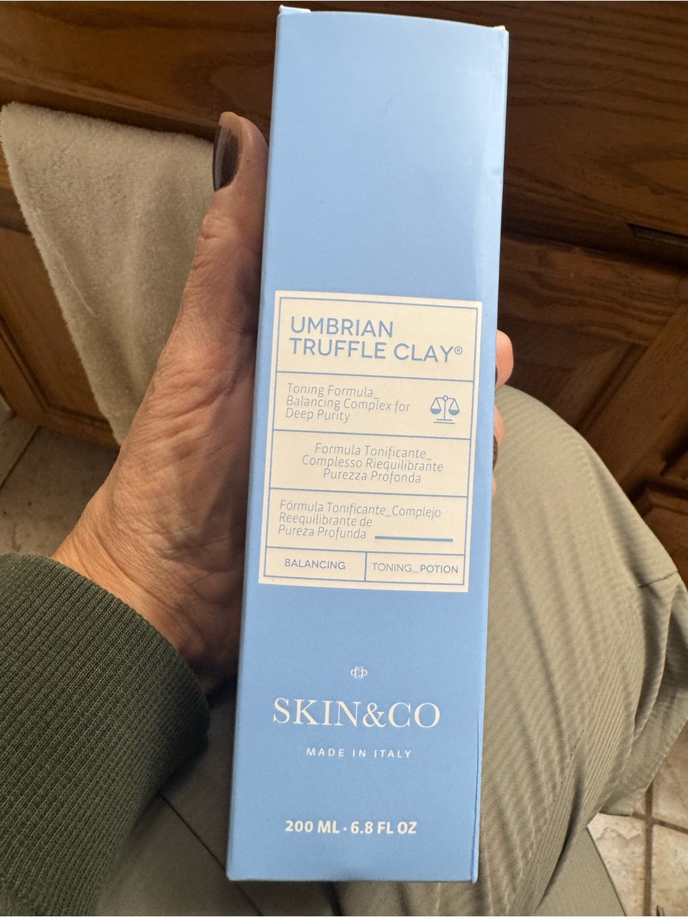 Skin Blue Umbria Truffle Clay Toning Potion